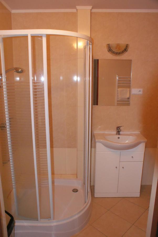 Montebello Bussines & Spa Устрон Стая снимка